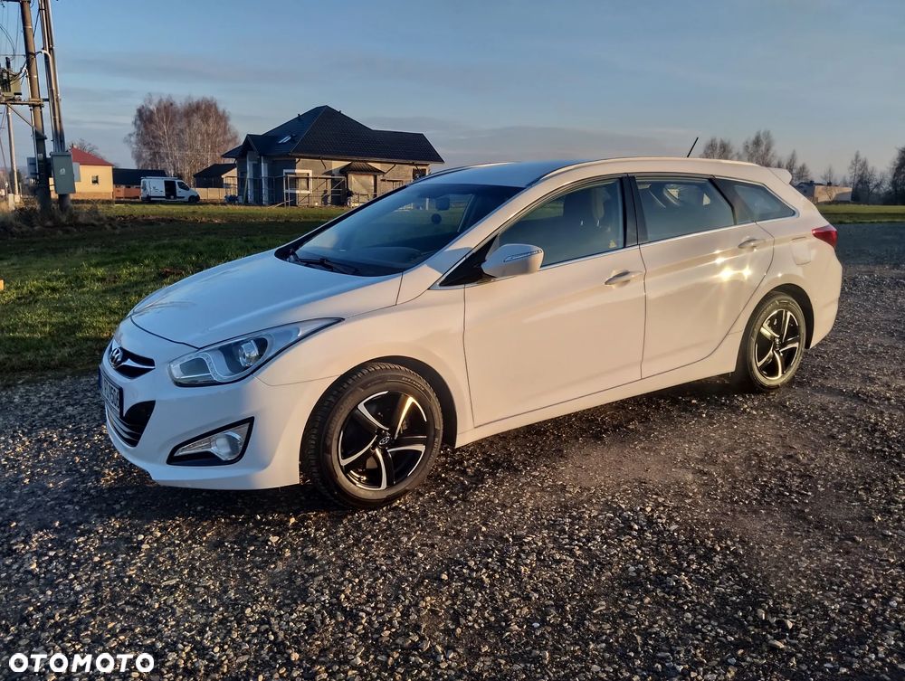 Hyundai i40 i40cw 1.6 Fifa World Cup Edition - 1