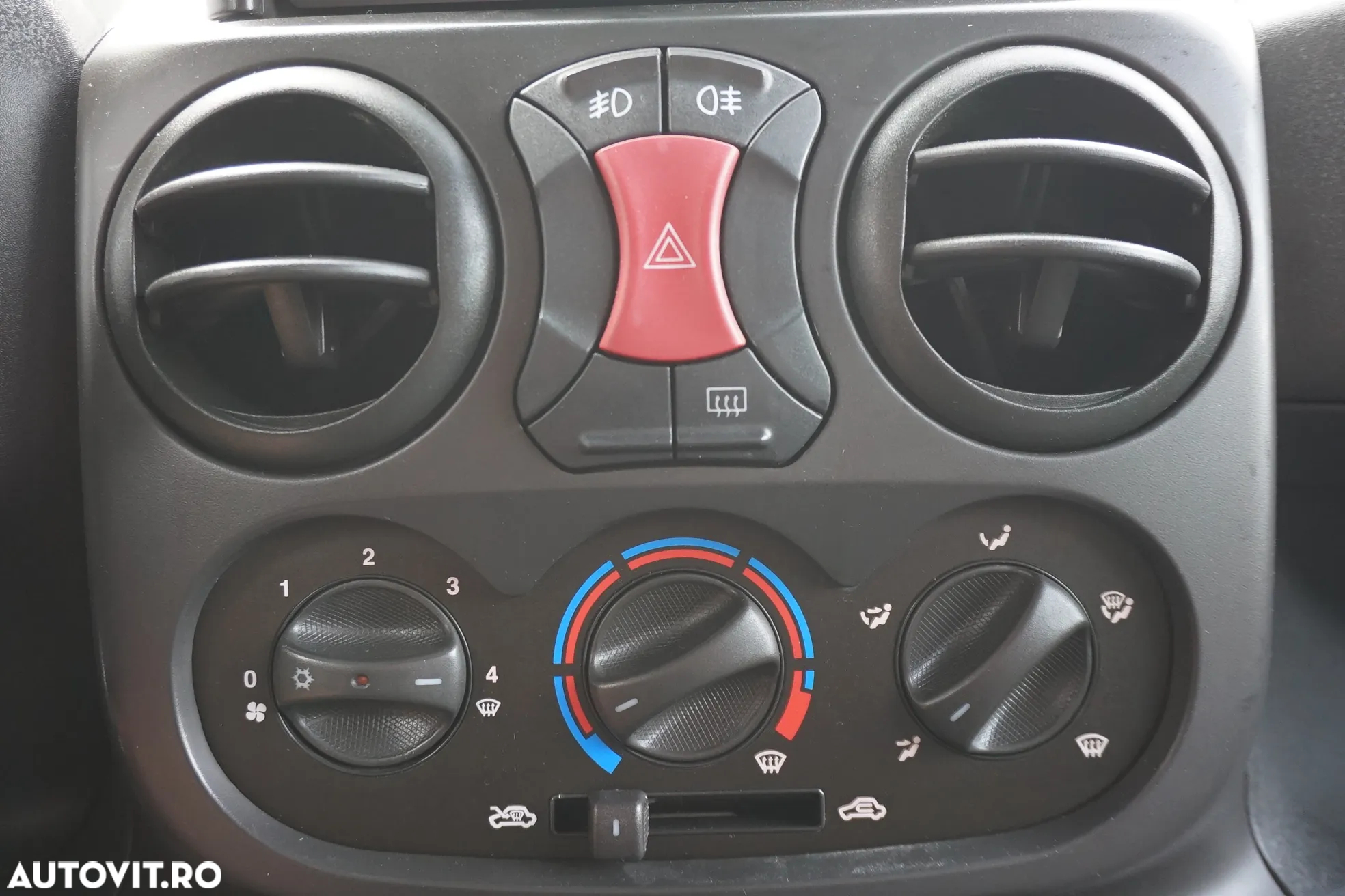 Fiat Doblo Panorama 1.9 Multijet Dynamic - 21