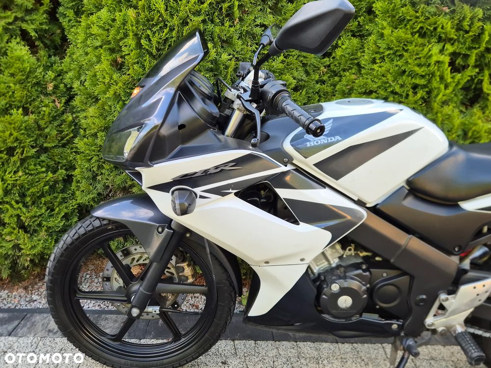 Honda CBR - 15