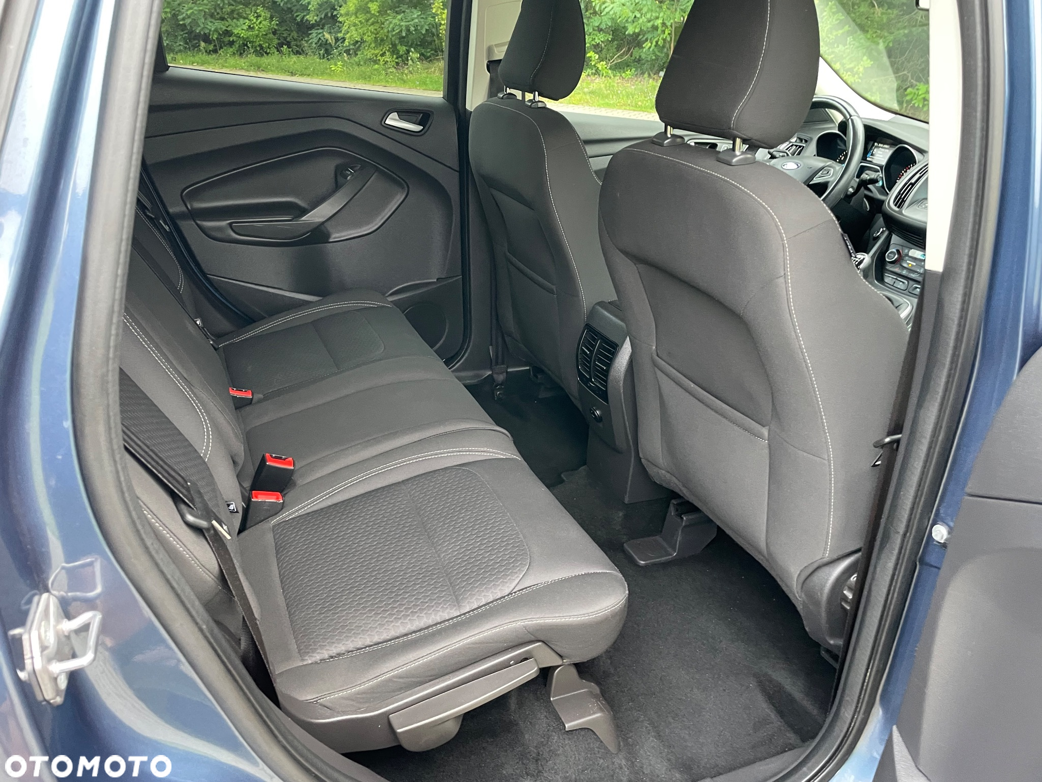 Ford Kuga 1.5 EcoBoost 2x4 Titanium - 25