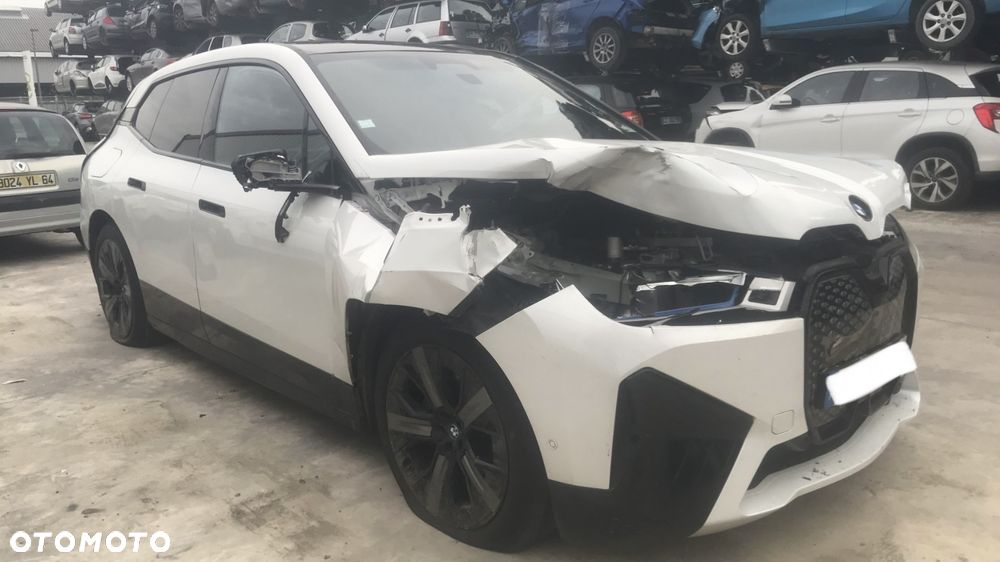 BMW iX xDrive50 111.5kWh Signature - 2