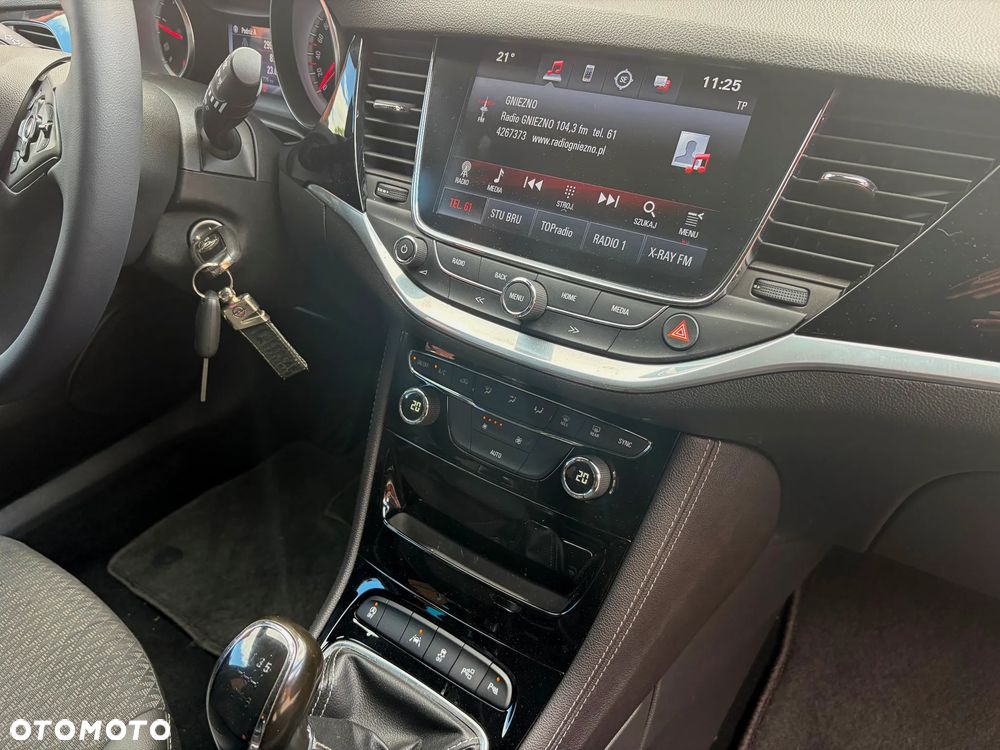 Opel Astra 1.6 CDTI Cosmo - 17