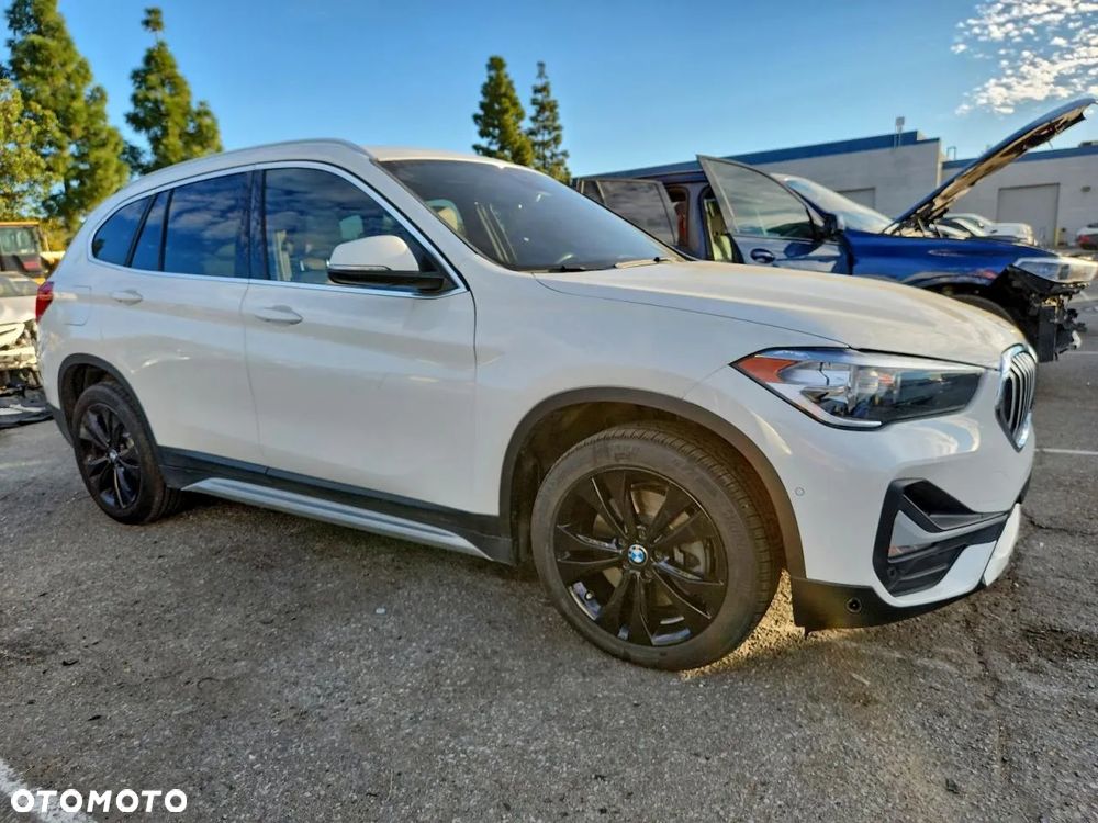 BMW X1 xDrive25i GPF Sport Line - 1