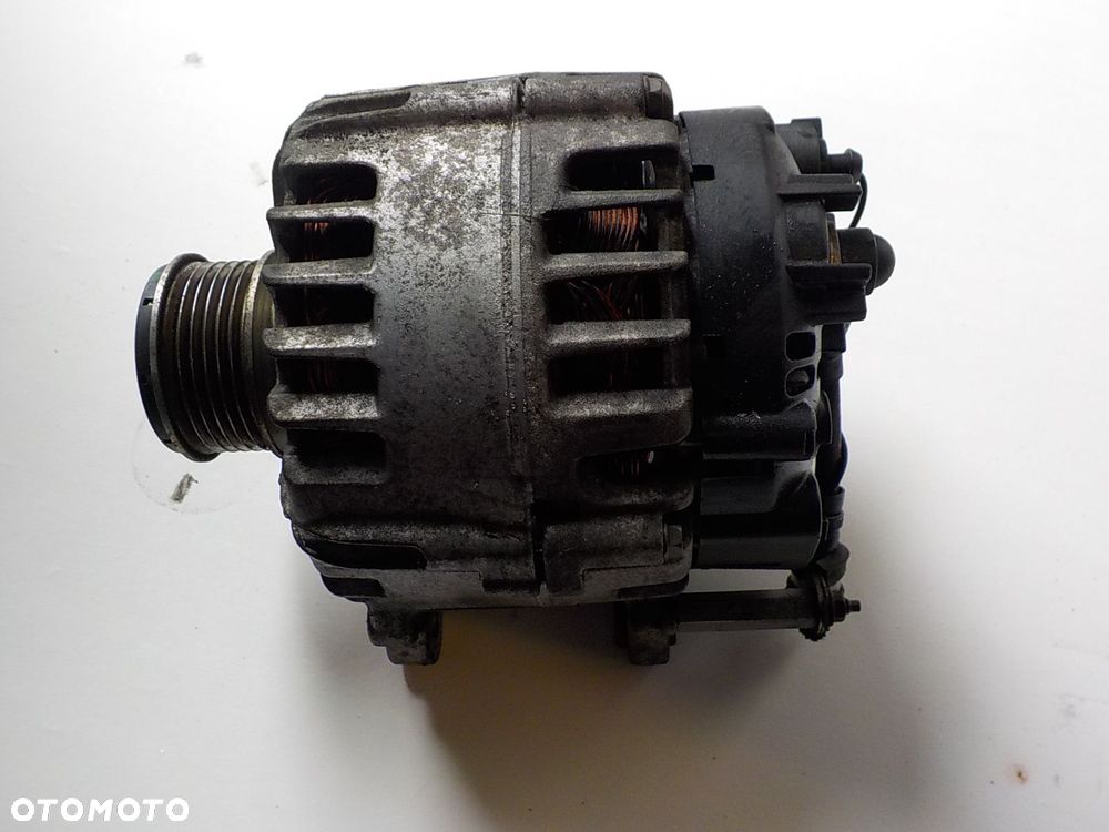 VOLKSWAGEN PASSAT B7 1.6 TDI ALTERNATOR 03L903024M - 1