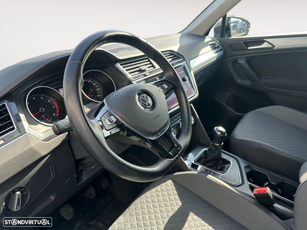 VW Tiguan 1.5 TSI Confortline - 9