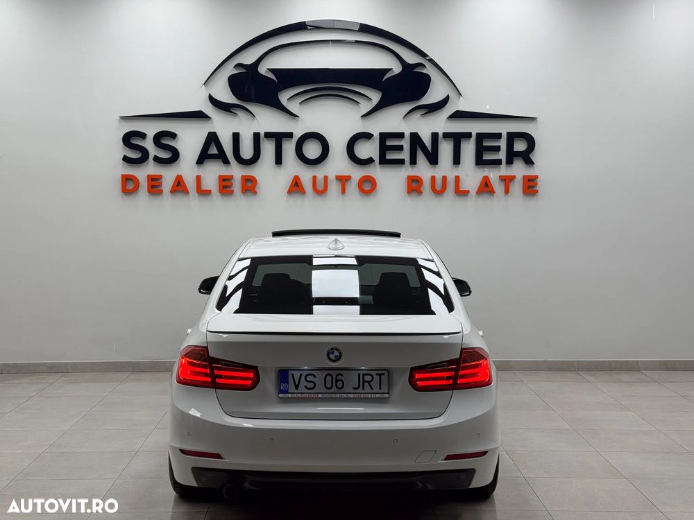 BMW Seria 3 320d Sport Line - 13