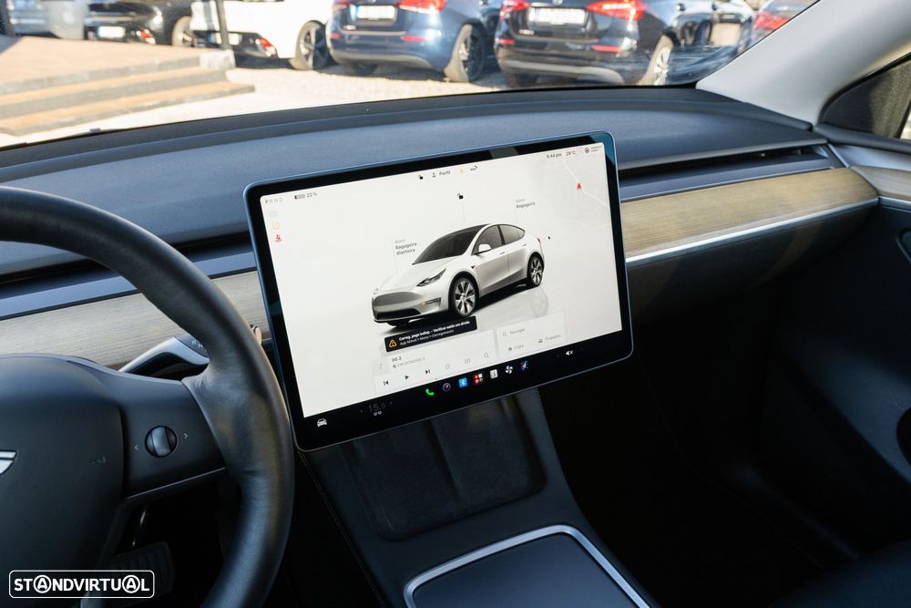 Tesla Model Y Long Range Dual Motor AWD - 21