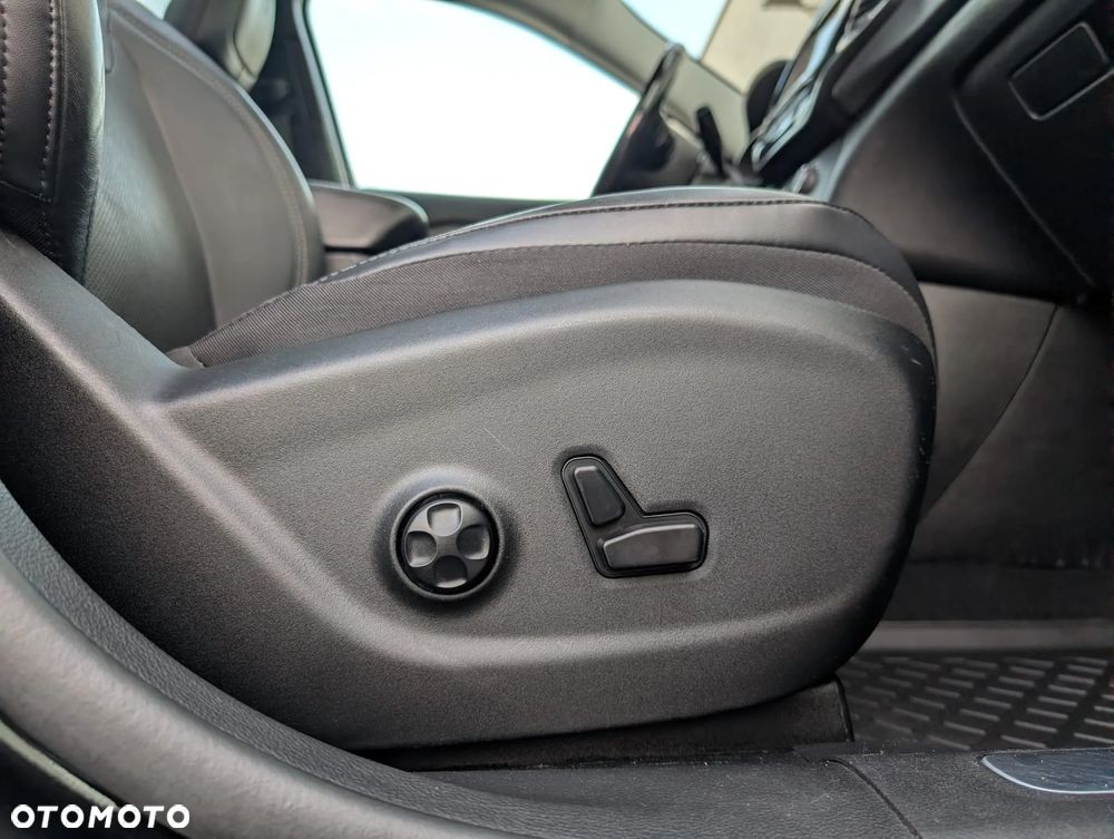 Jeep Cherokee - 26