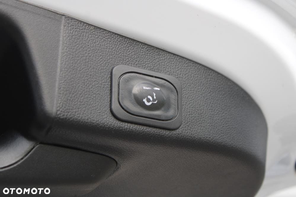 Ford Focus - 38