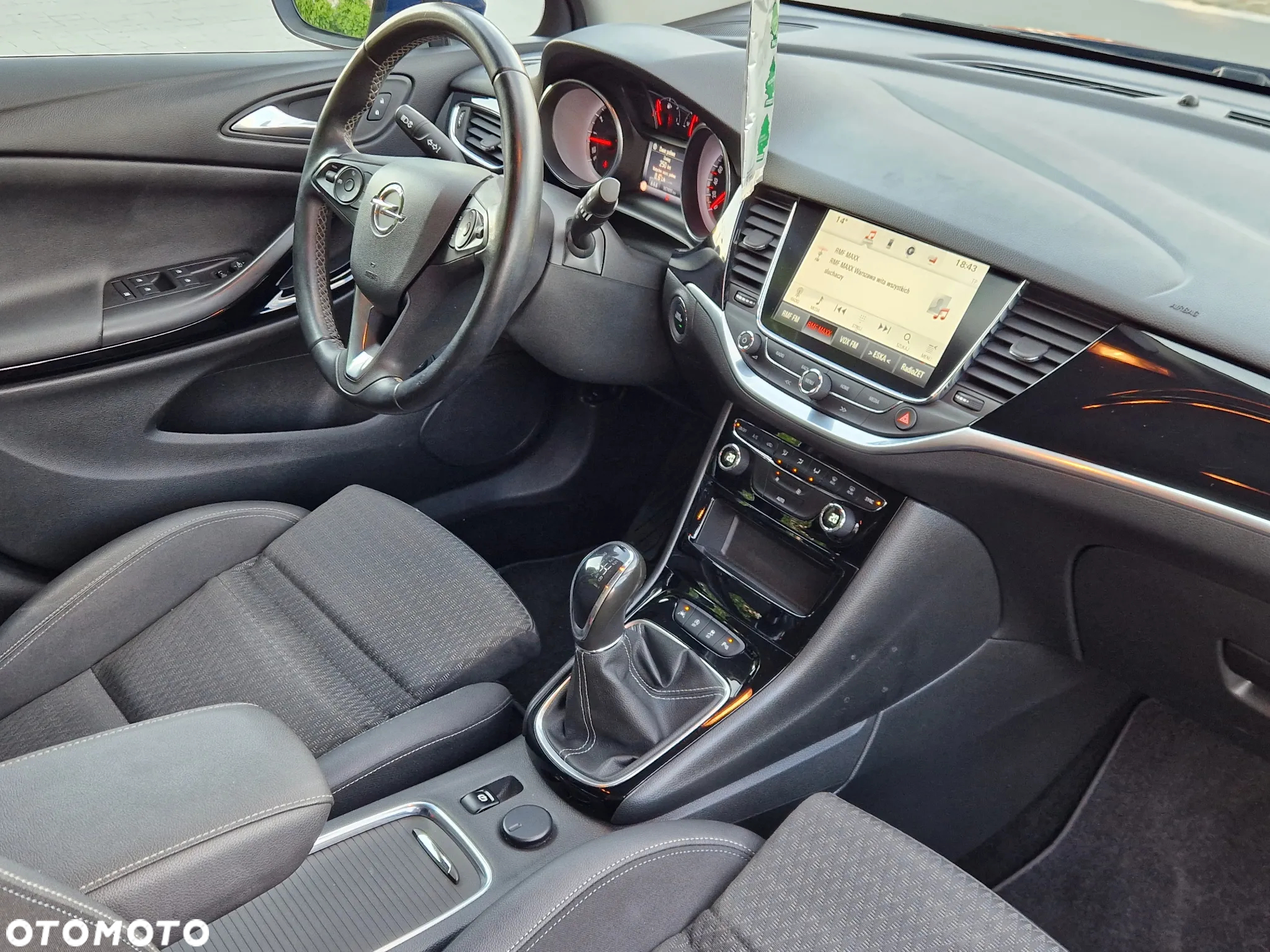 Opel Astra V 1.4 T Dynamic S&S - 31