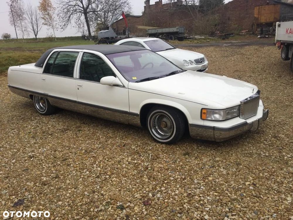 Cadillac Fleetwood 5.7 STD - 3