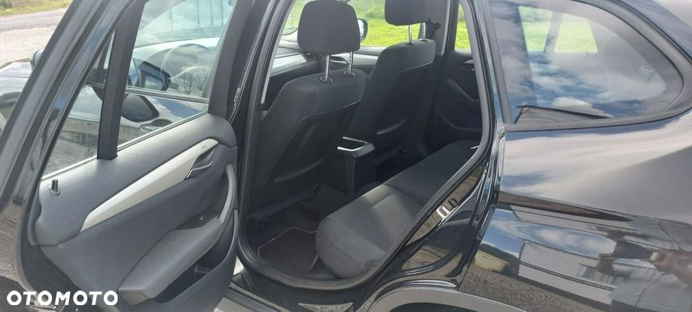 BMW X1 sDrive18i - 10