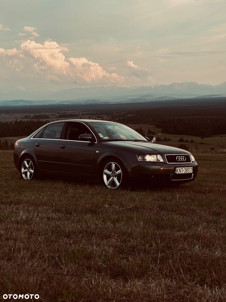 Audi A4 Limousine 3 - 26