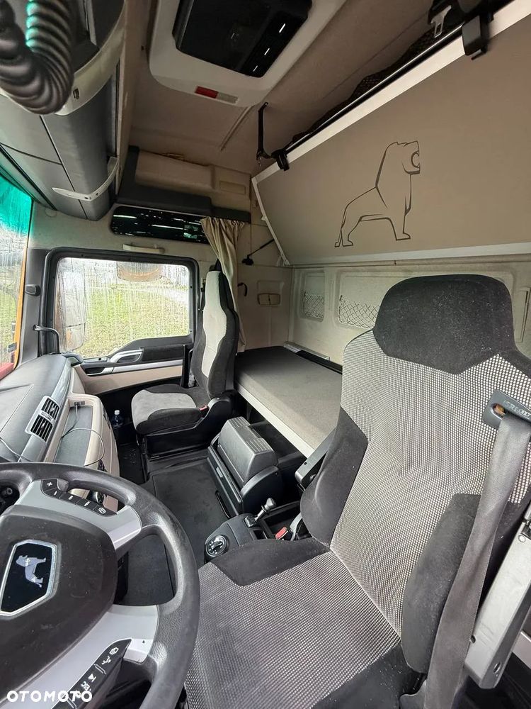 MAN TGX 6X2 - 9
