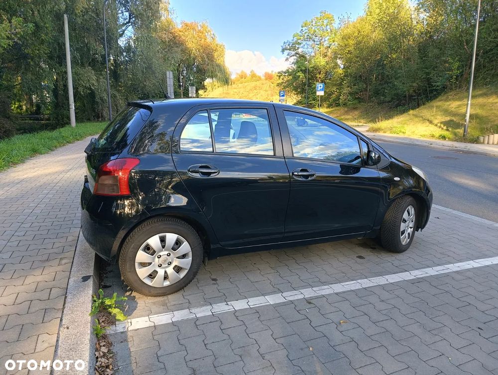 Toyota Yaris - 6