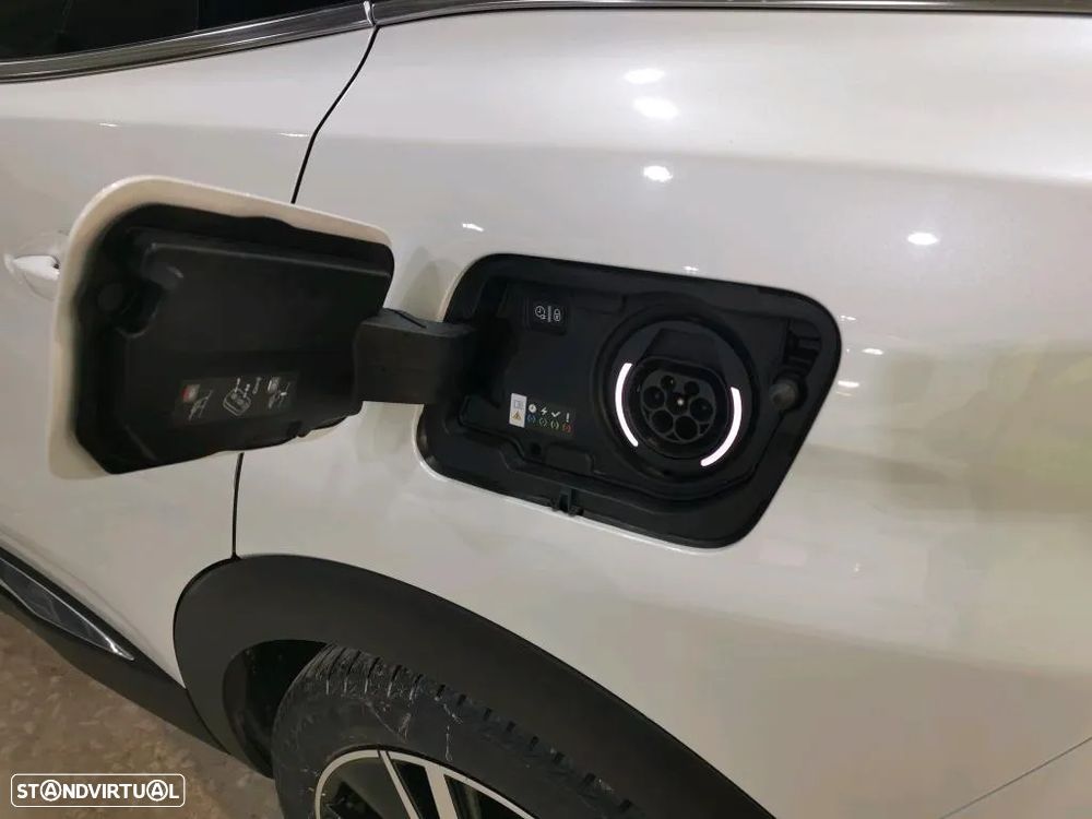 Peugeot 3008 1.6 Hybrid GT Pack e-EAT8 - 11