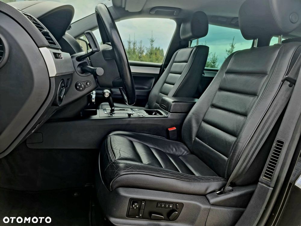 Volkswagen Touareg 3.2 V6 Automatik Individual - 24