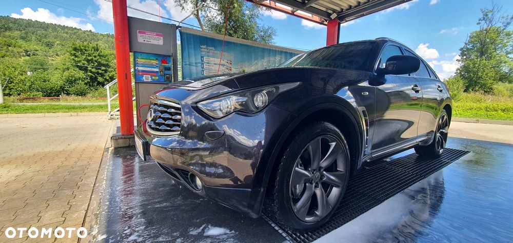 Infiniti FX FX30d S - 9