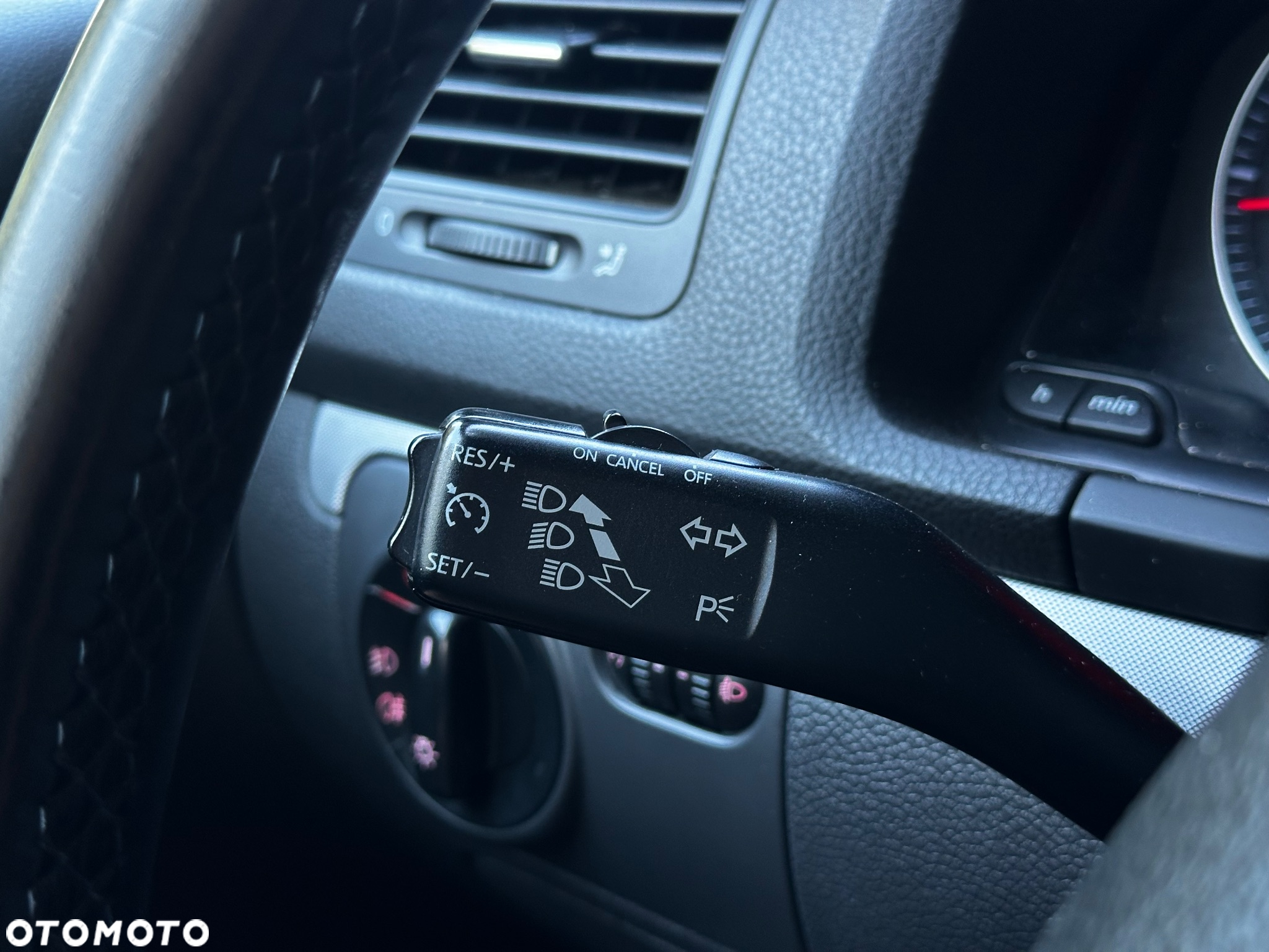 Volkswagen Golf V 1.9 TDI Trendline - 17