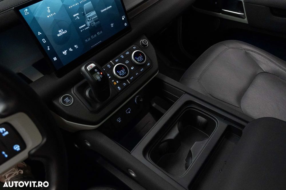 Land Rover Defender 90 3.0 D250 MHEV SE - 29