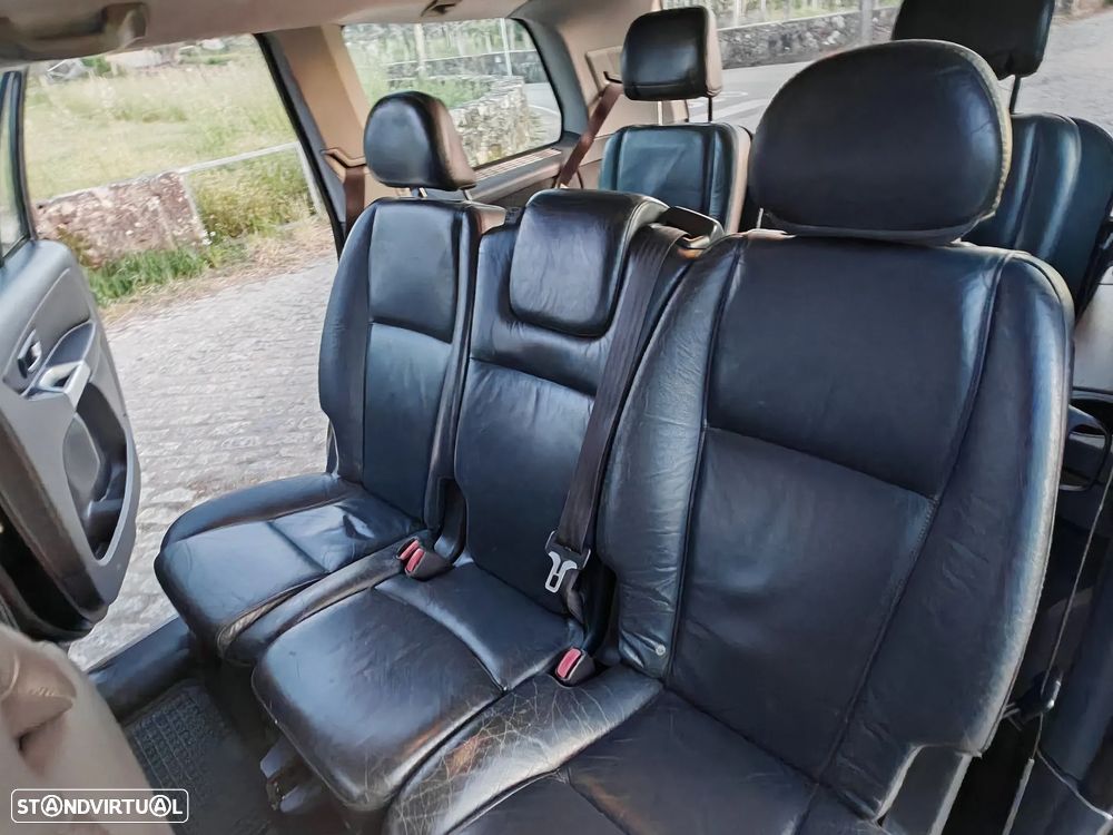 Volvo XC 90 2.4 D5 7L Nivel 3 Auto. - 15