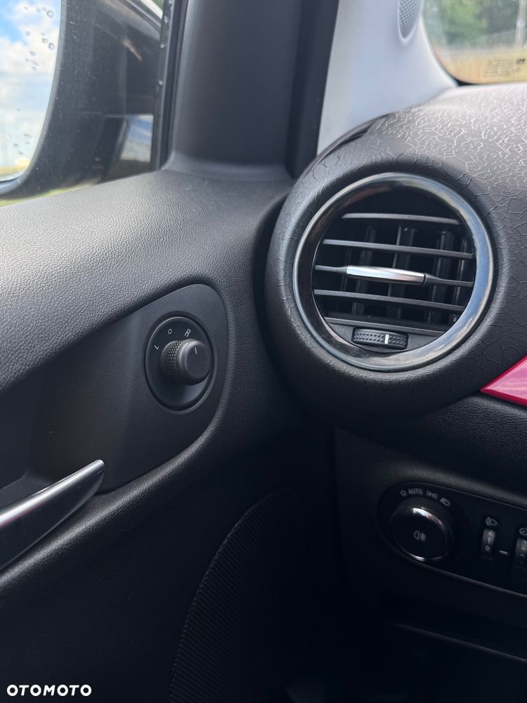 Opel Adam 1.2 - 18