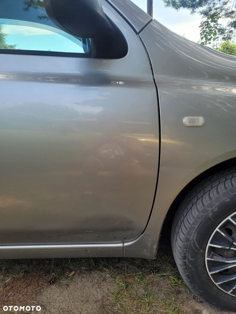 Nissan Micra - 10