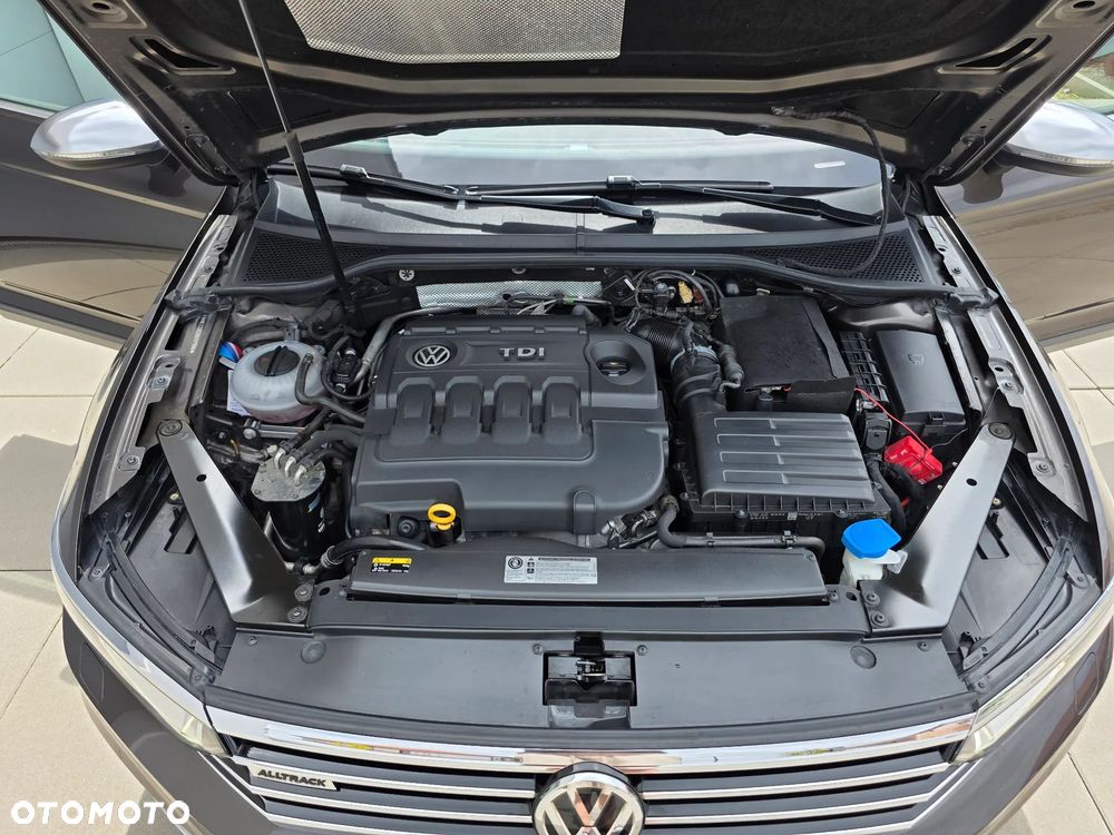 Volkswagen Passat 2.0 TDI BMT 4Mot Highline DSG - 31