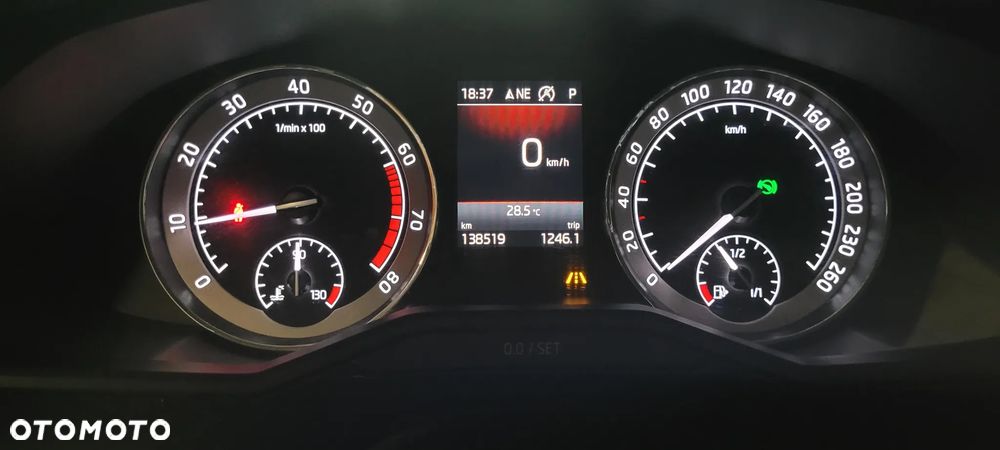 Skoda Superb 2.0 TSI 4x4 L&K DSG - 32