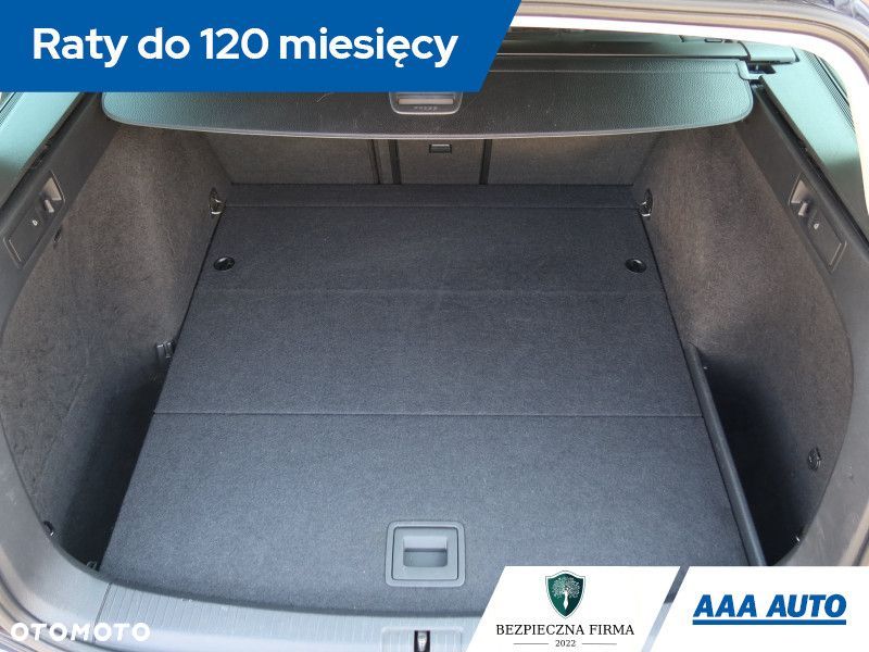 Volkswagen Golf Variant - 15