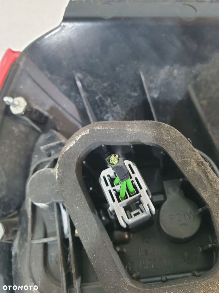 lampa prawa prawy tył mr957366 mitsubishi colt cz3 vi 1.3b 05r 3d - 11