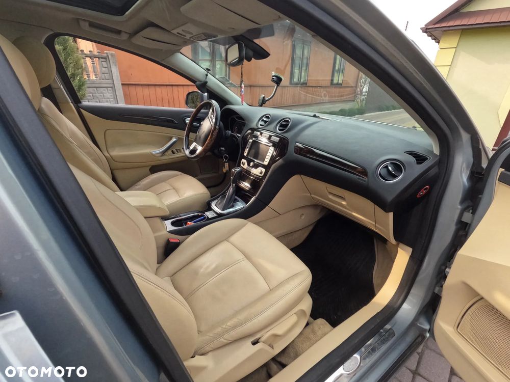 Ford Mondeo 2.0 TDCi Ghia - 15