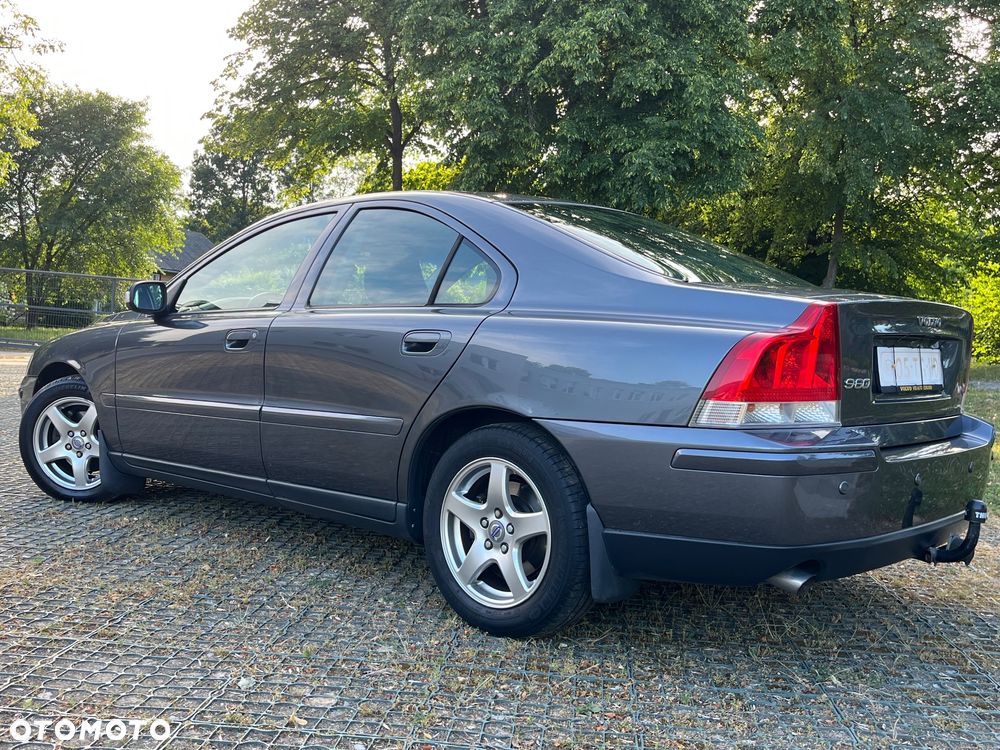 Volvo S60 2.4 Momentum - 2