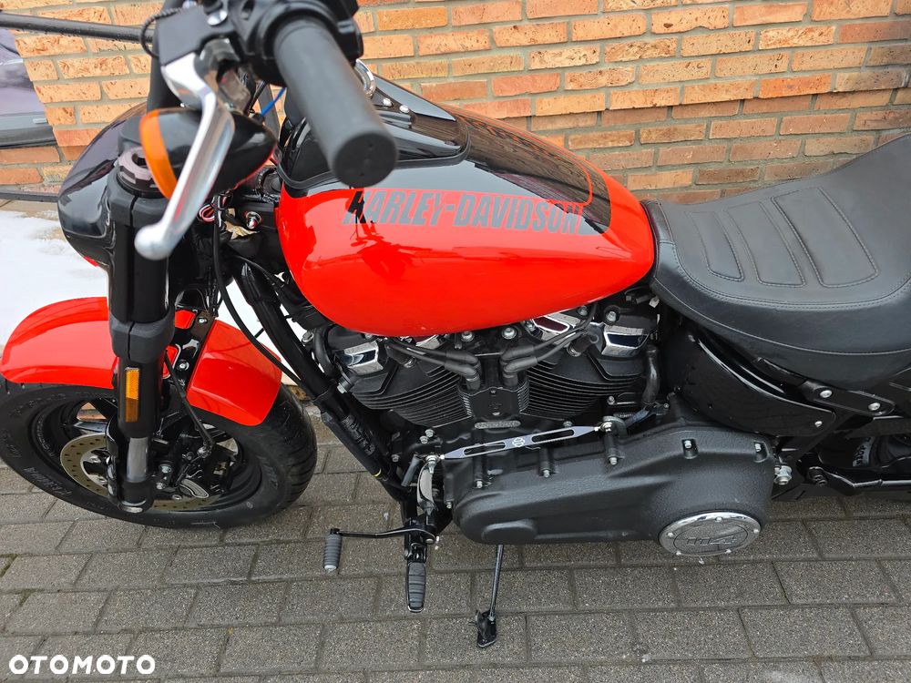 Harley-Davidson Dyna Fat Bob - 24