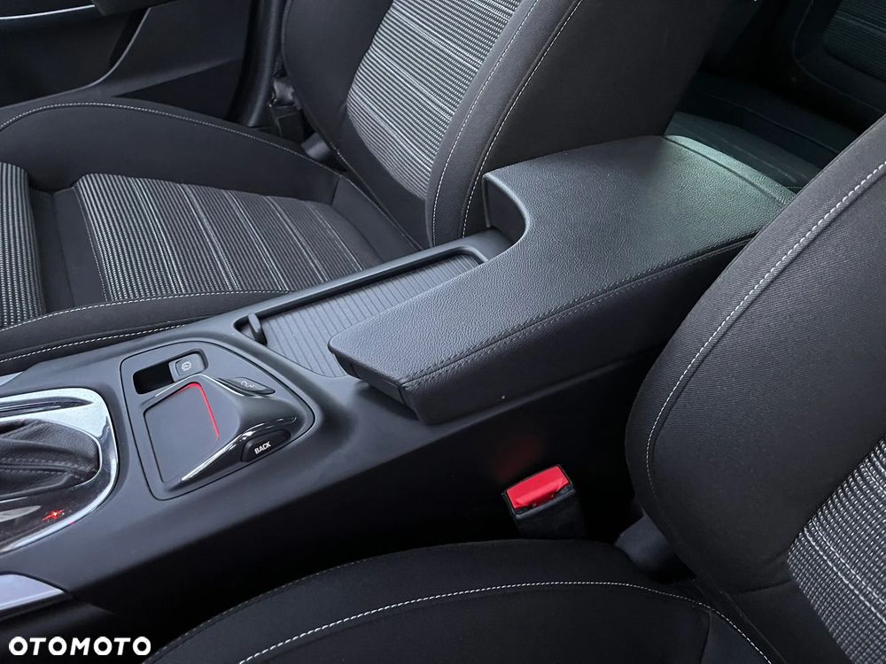 Opel Insignia 2.0 CDTI Automatik - 29