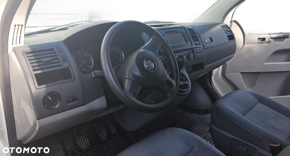 Volkswagen Transporter - 7