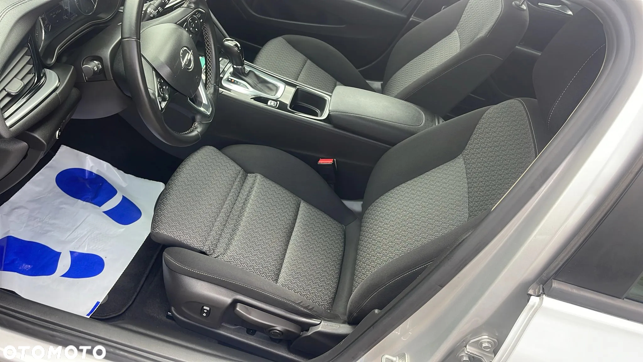 Opel Insignia 2.0 CDTI Exclusive S&S - 12