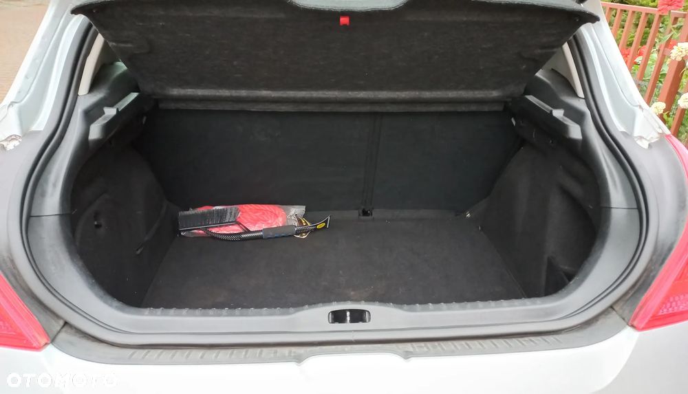 Peugeot 308 - 8