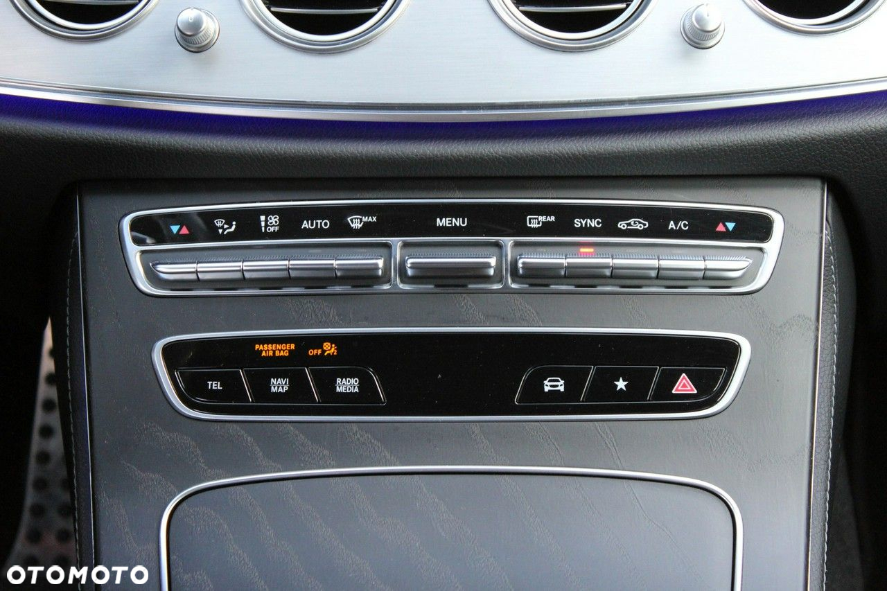 Mercedes-Benz Klasa E 220 d 4-Matic AMG/Avantgarde - 16
