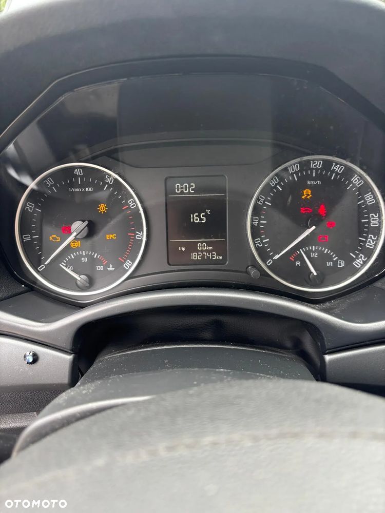 Skoda Octavia 1.6 Family - 15