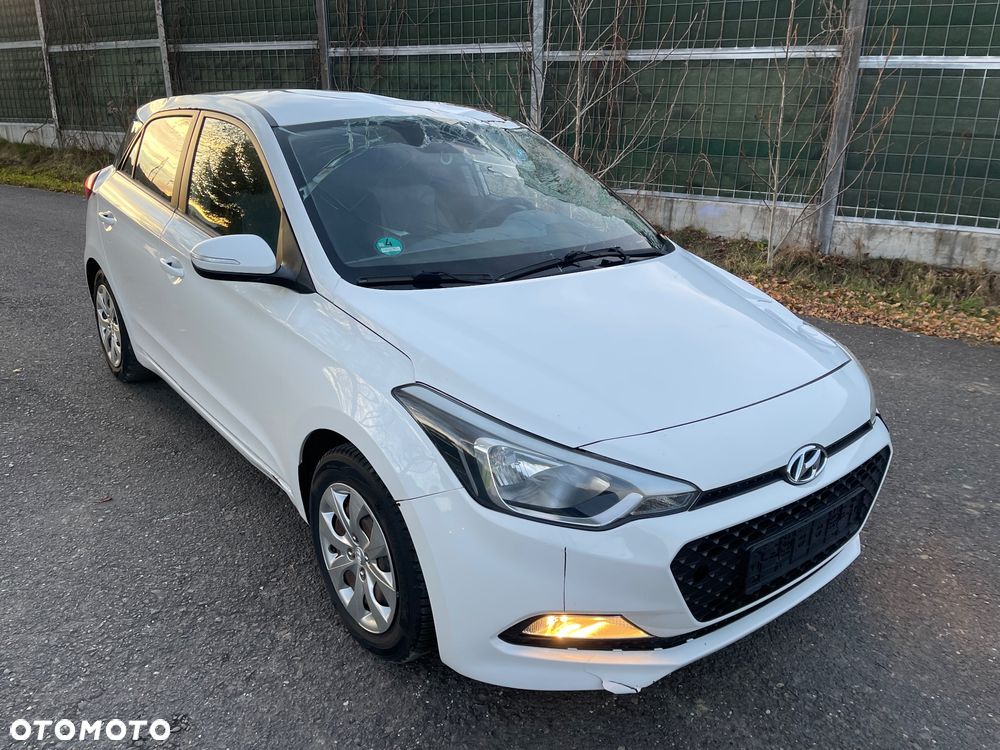 Hyundai i20 1.1 CRDi BlueDrive Fresh - 2