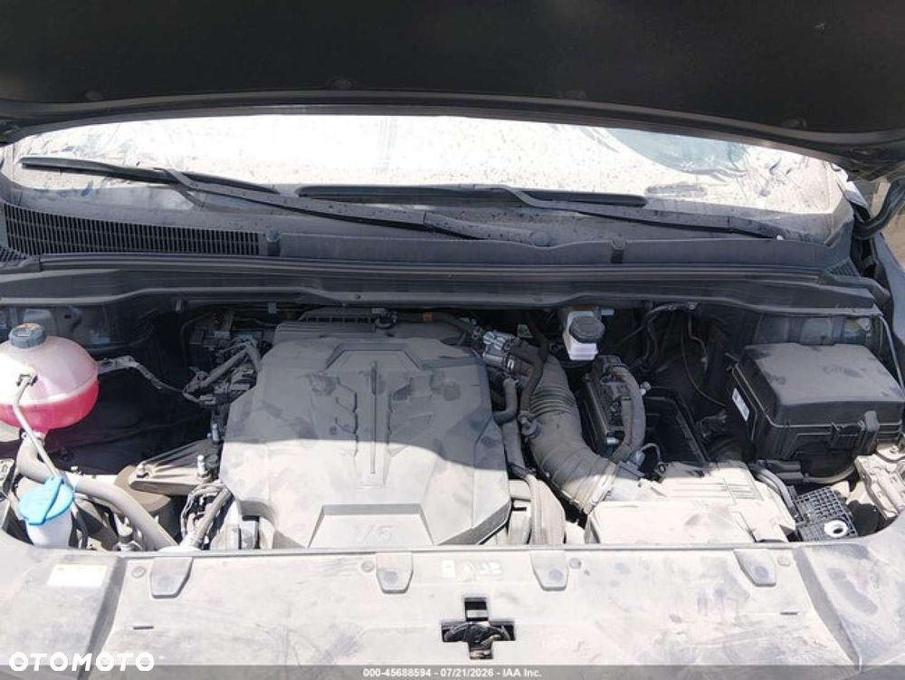 Kia Carnival - 9