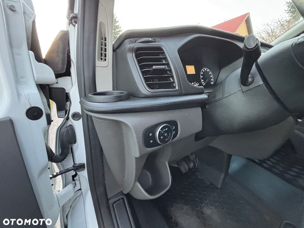 Ford Transit Custom - 11