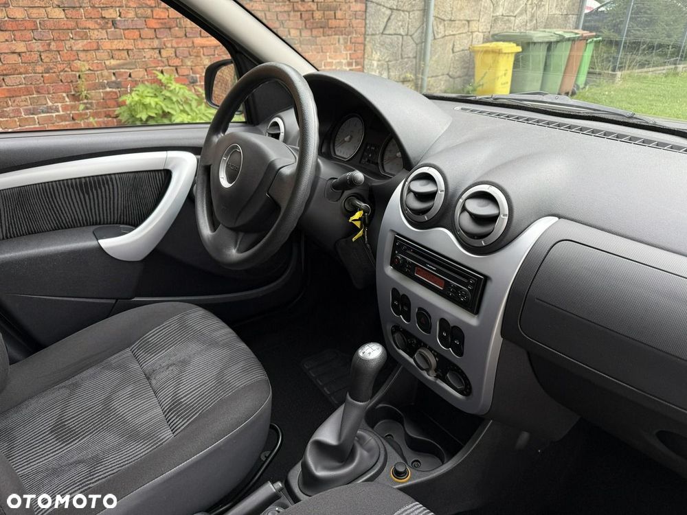 Dacia Sandero 1.2 16V 75 Celebration - 23