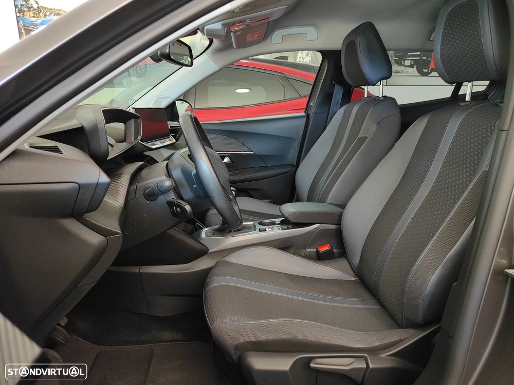Peugeot 2008 1.2 PureTech Allure - 28