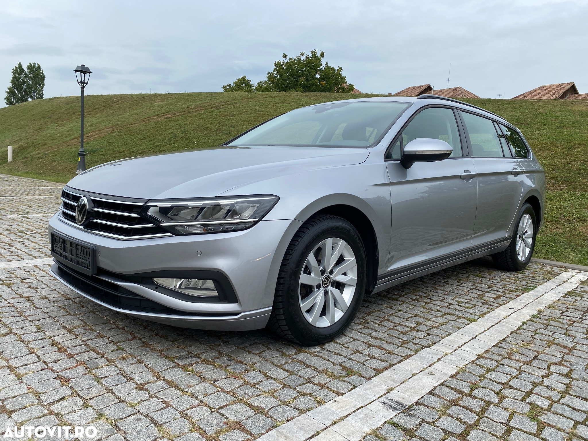 Volkswagen Passat Variant 2.0 TDI DSG Comfortline - 3