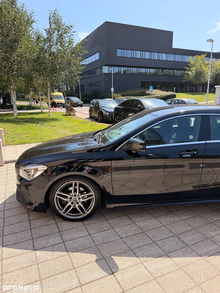 Mercedes-Benz CLA 200 7G-DCT AMG Line - 5