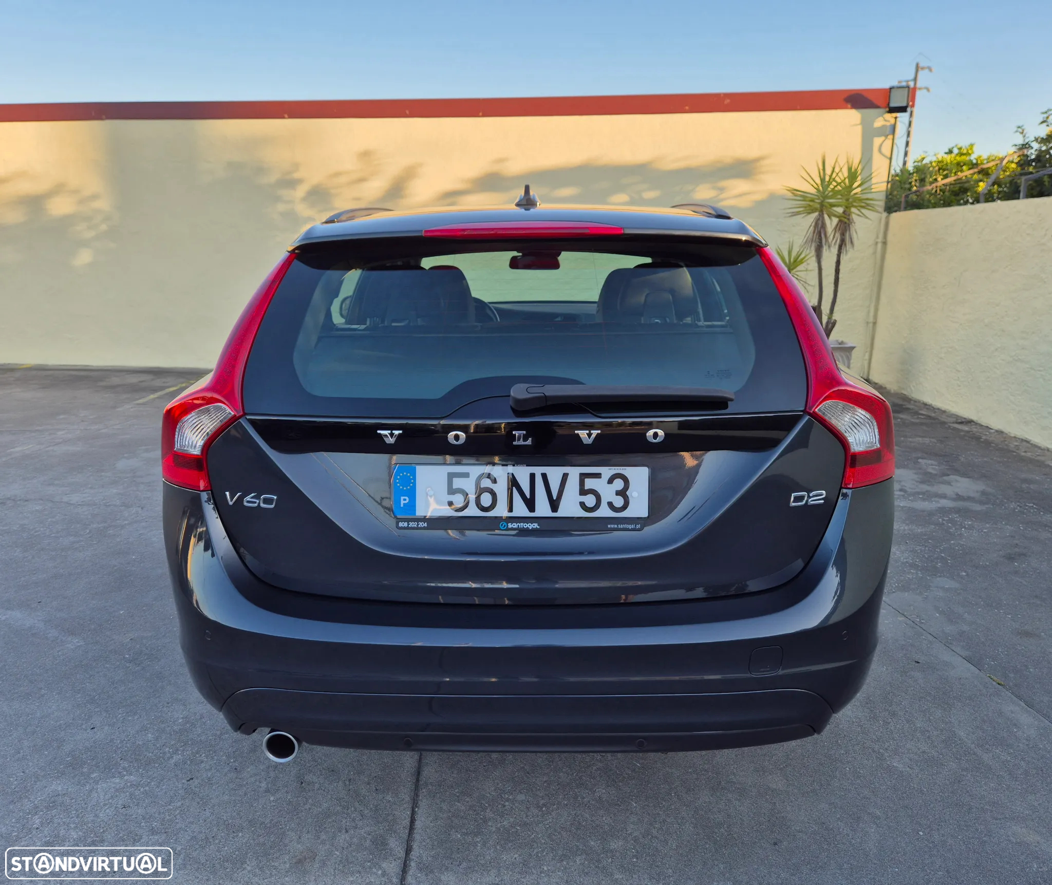 Volvo V60 1.6 D2 Momentum Eco Powershift - 19