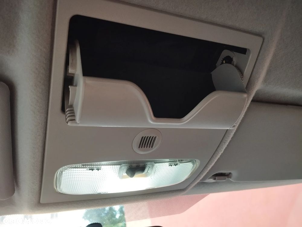 Ford Mondeo Turnier 2.0 TDCi Ambiente - 34