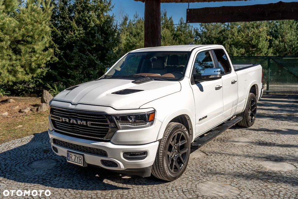 RAM 1500 5.7 Crew Cab Laramie - 4